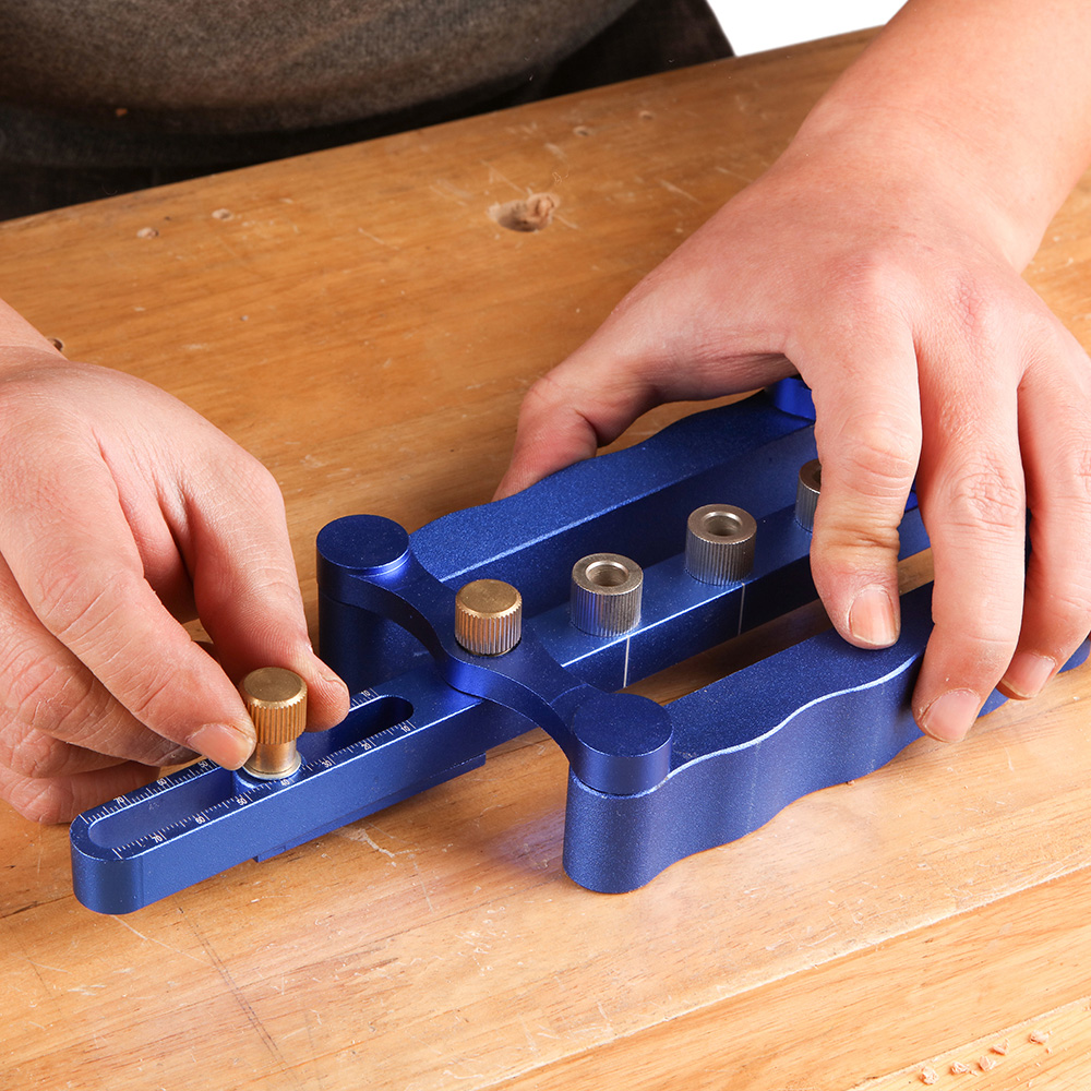 STRAIGHT HOLE DOWELING JIG KIT-Using video.mp4